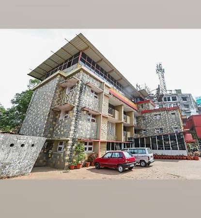 Hotel Caveri Madikeri Bagian luar foto