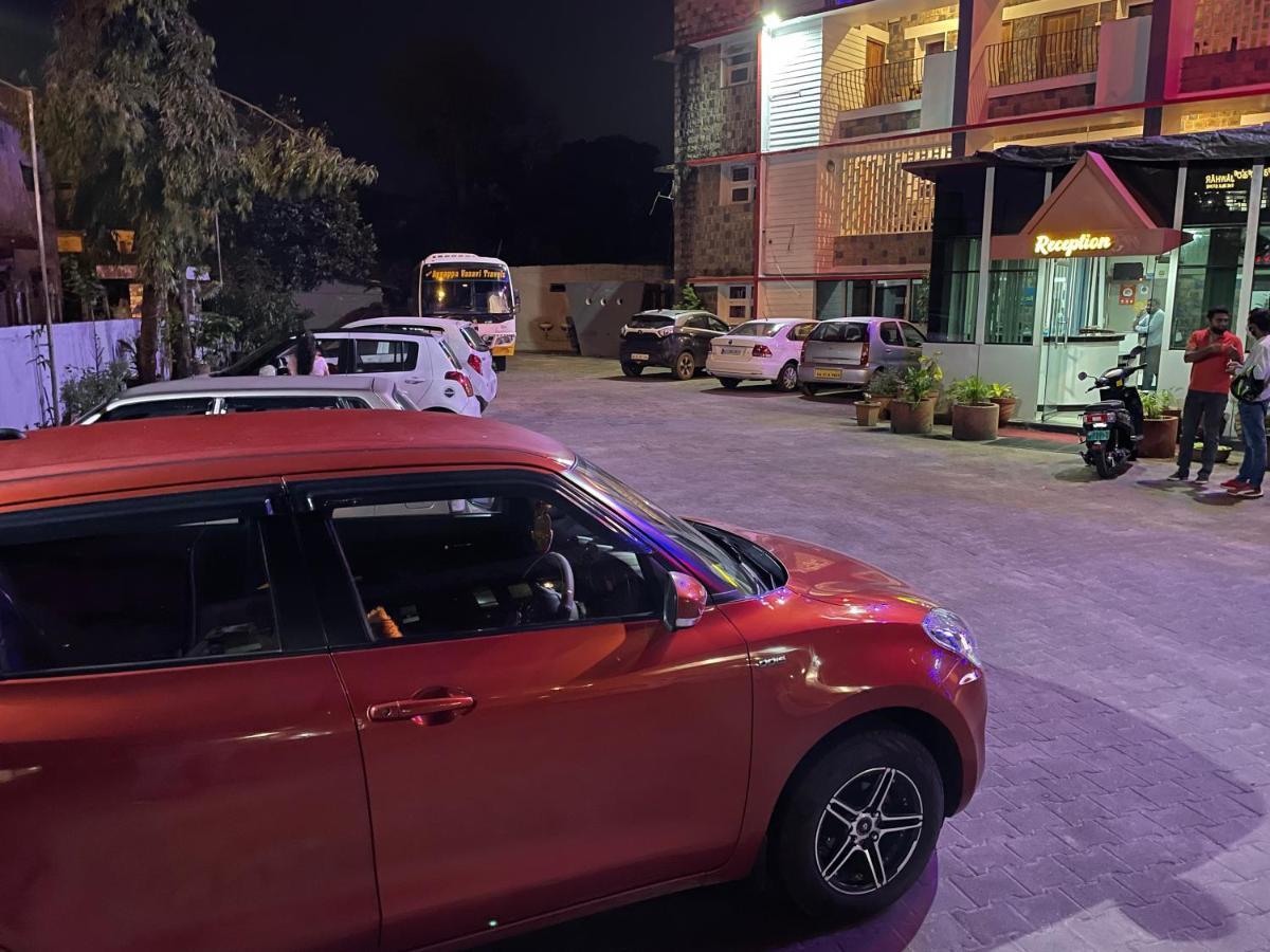 Hotel Caveri Madikeri Bagian luar foto