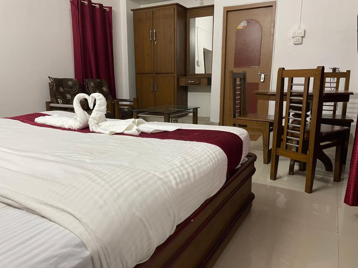 Hotel Caveri Madikeri Bagian luar foto