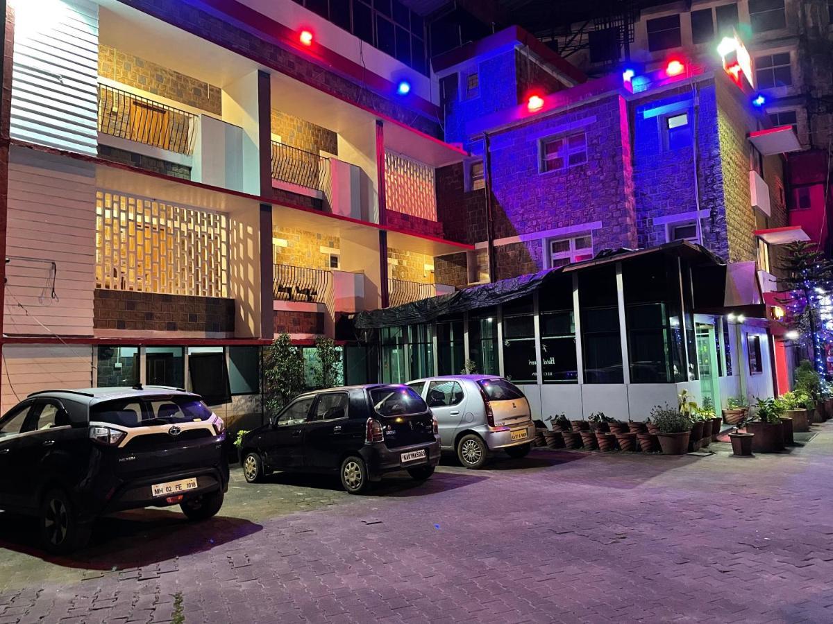 Hotel Caveri Madikeri Bagian luar foto